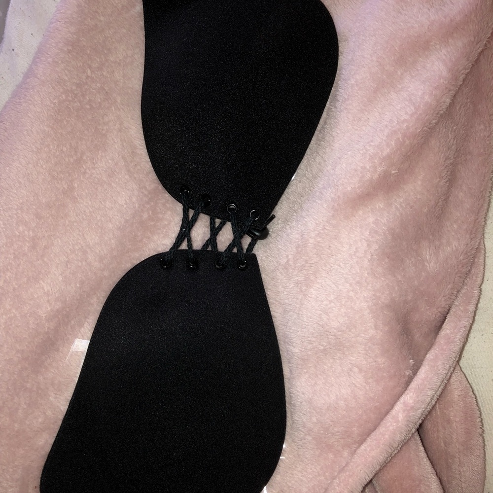 Sticky bra
